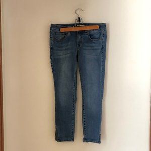 CAbi La Jolla Super Skinny Zipper Ankle Jeans